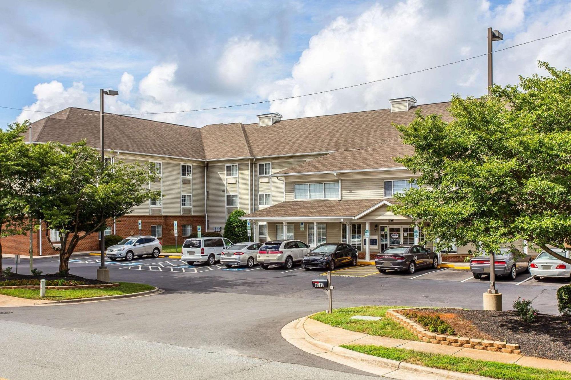 Suburban Studios Charlotte Bagian luar foto