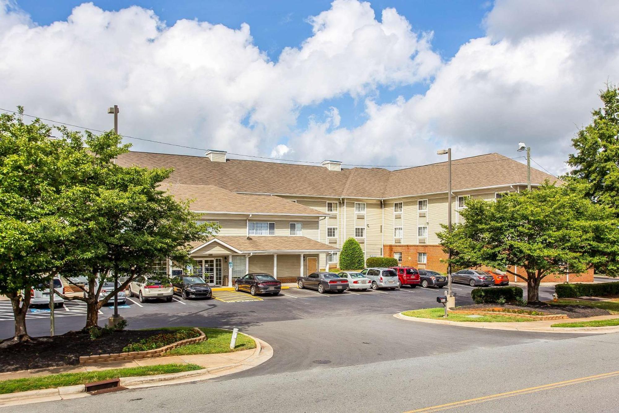 Suburban Studios Charlotte Bagian luar foto